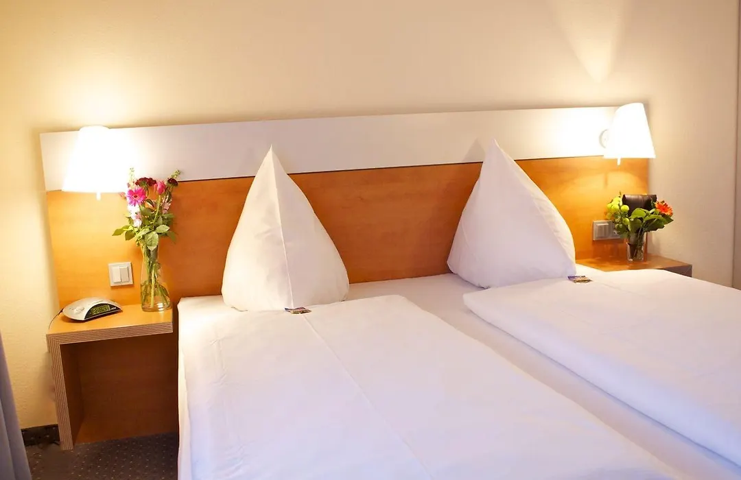 Senator Hotel-1